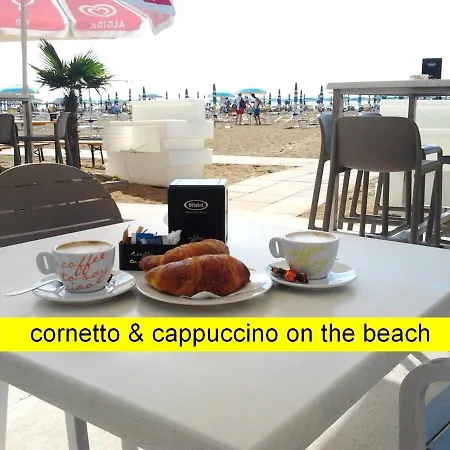 Cristallo Sea View Apartman *