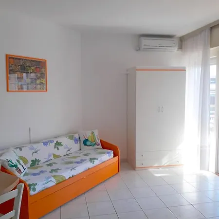Cristallo Sea View Apartman